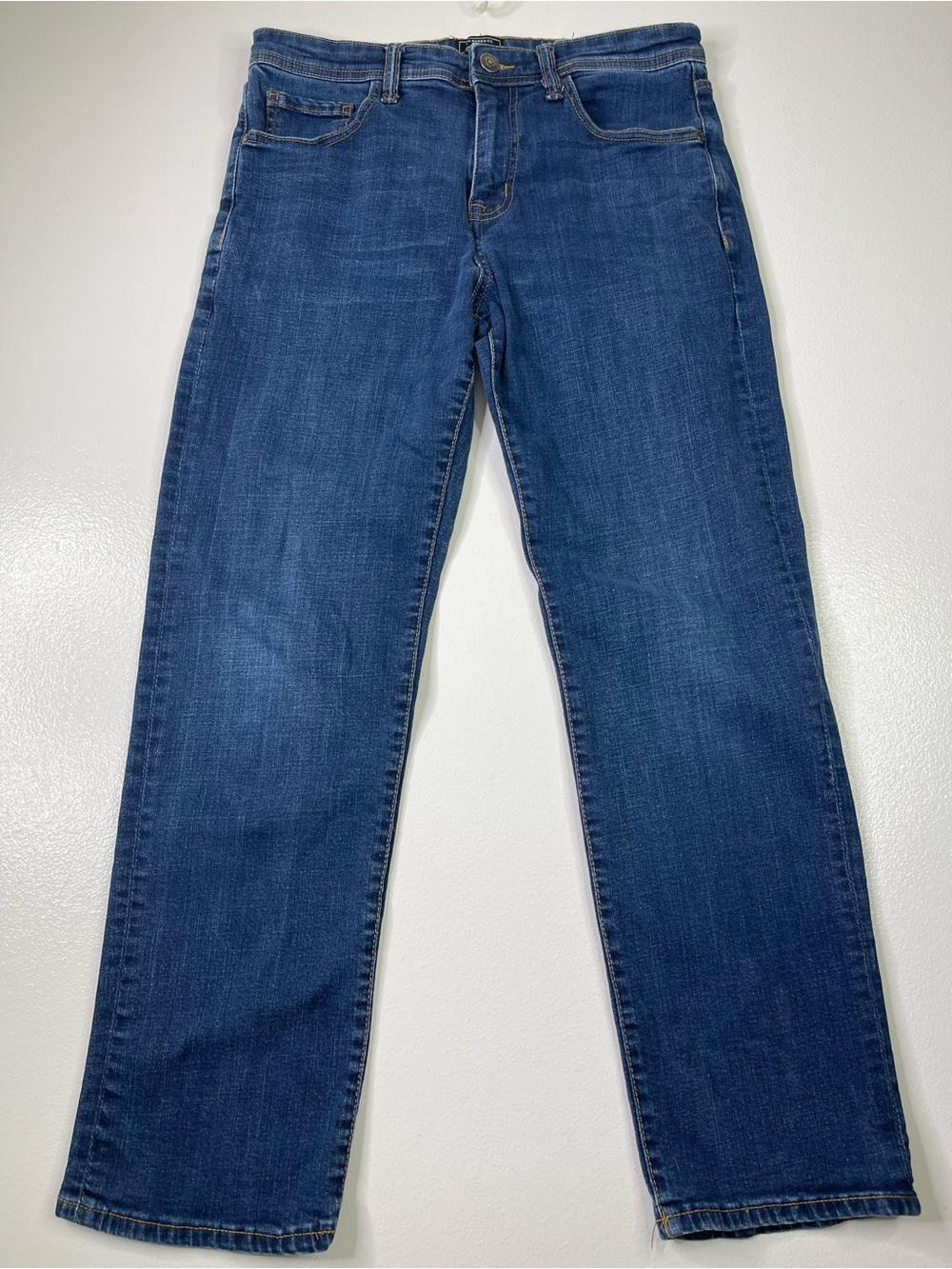 G.H. Bass & Co. Men's Straight Leg Medium Wash Denim Jeans 32x30